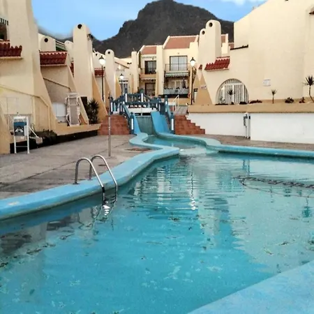 Charming Near With Pool *